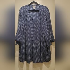 Catherines Womens Plus Size 4X Georgette Blue White Pattern Pintuck Blouse.